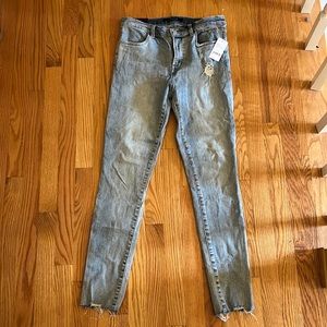 NWT JBRAND Maria High Rise Skinny Jean size 28!